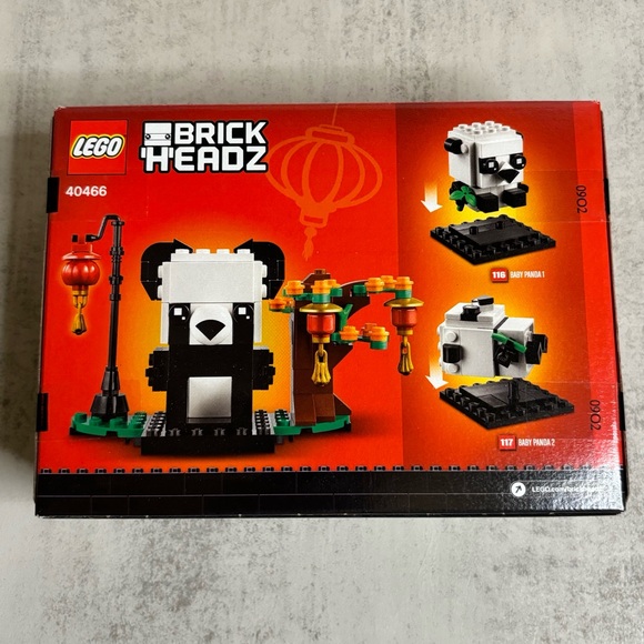Lego BrickHeadz Chinese New Year Pandas Set (#40466) - Picture 2 of 6